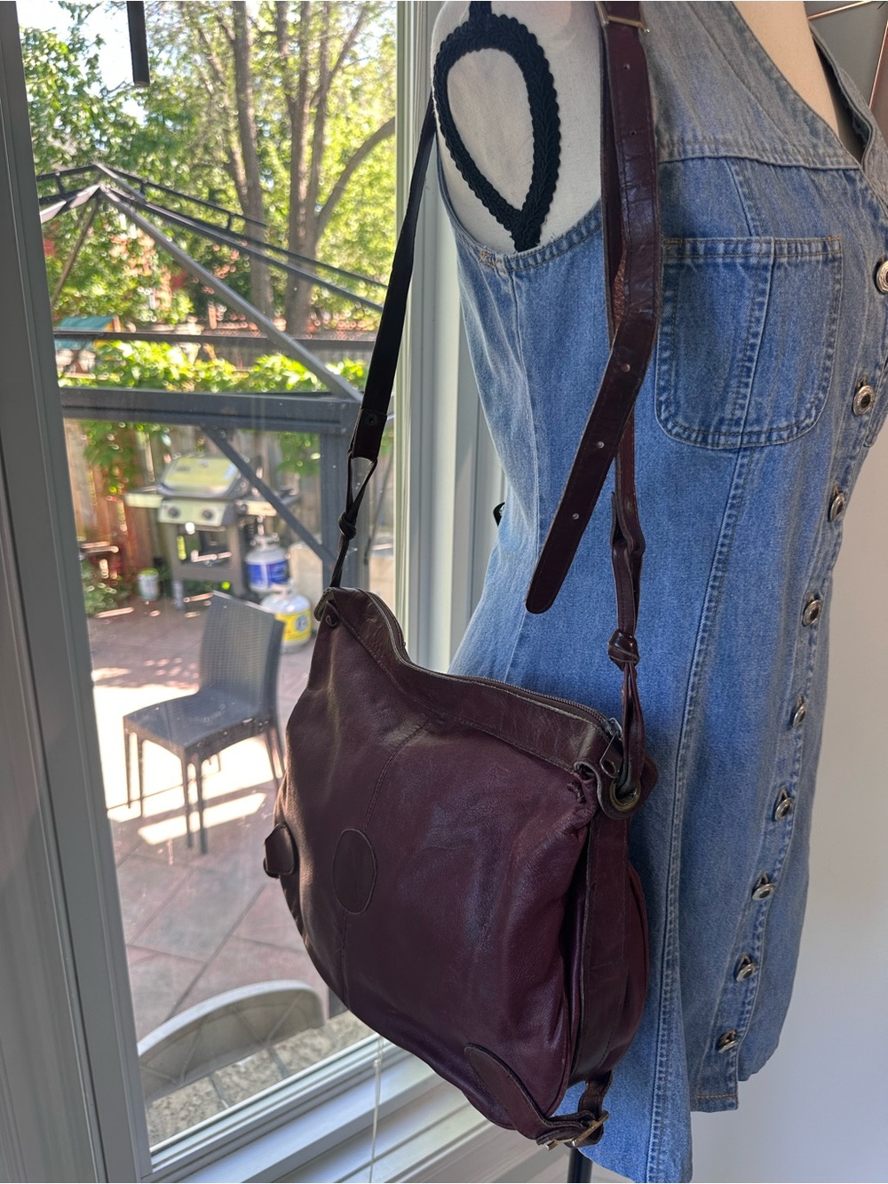 VINTAGE Leather Plum Burgundy Leather Hobo Slouchy Crossbody Shoulder Bag Purse